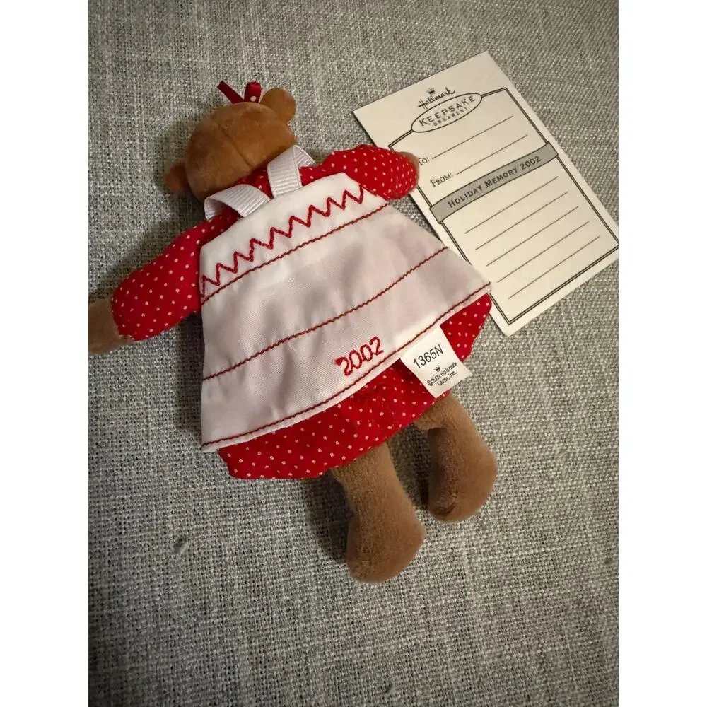 🎄Hallmark Keepsake Ornament Granddaughter 2002 Plush Bear Sue Tague Box & Card